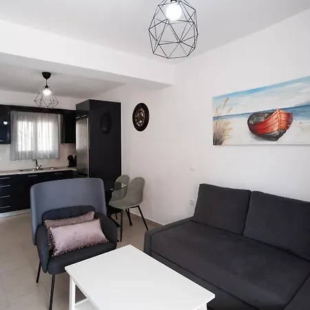 Mpm Perigiali Apartament *